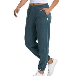 Vuori boyfriend jogger pants